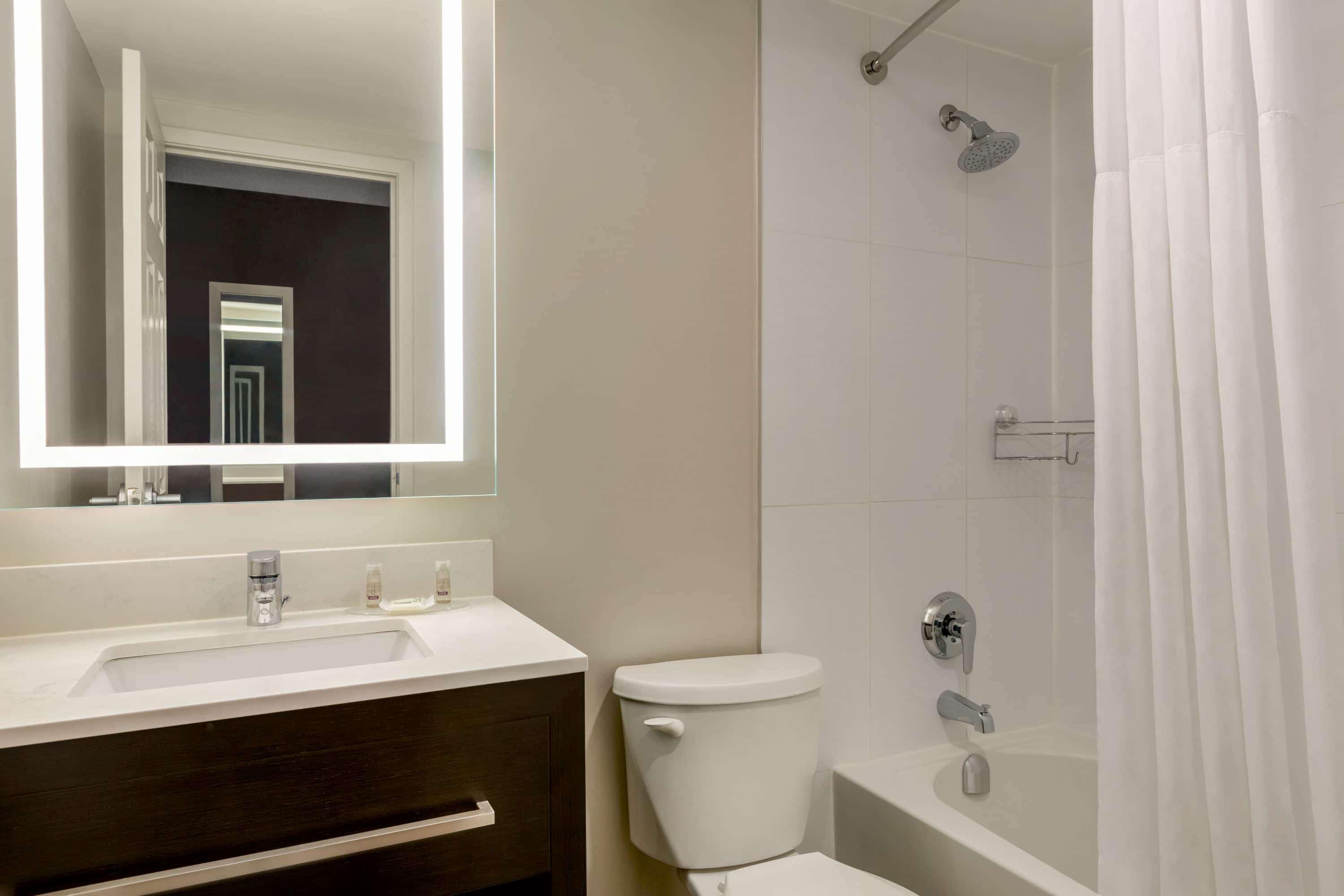 Days Inn By Wyndham Toronto West Mississauga Exteriér fotografie