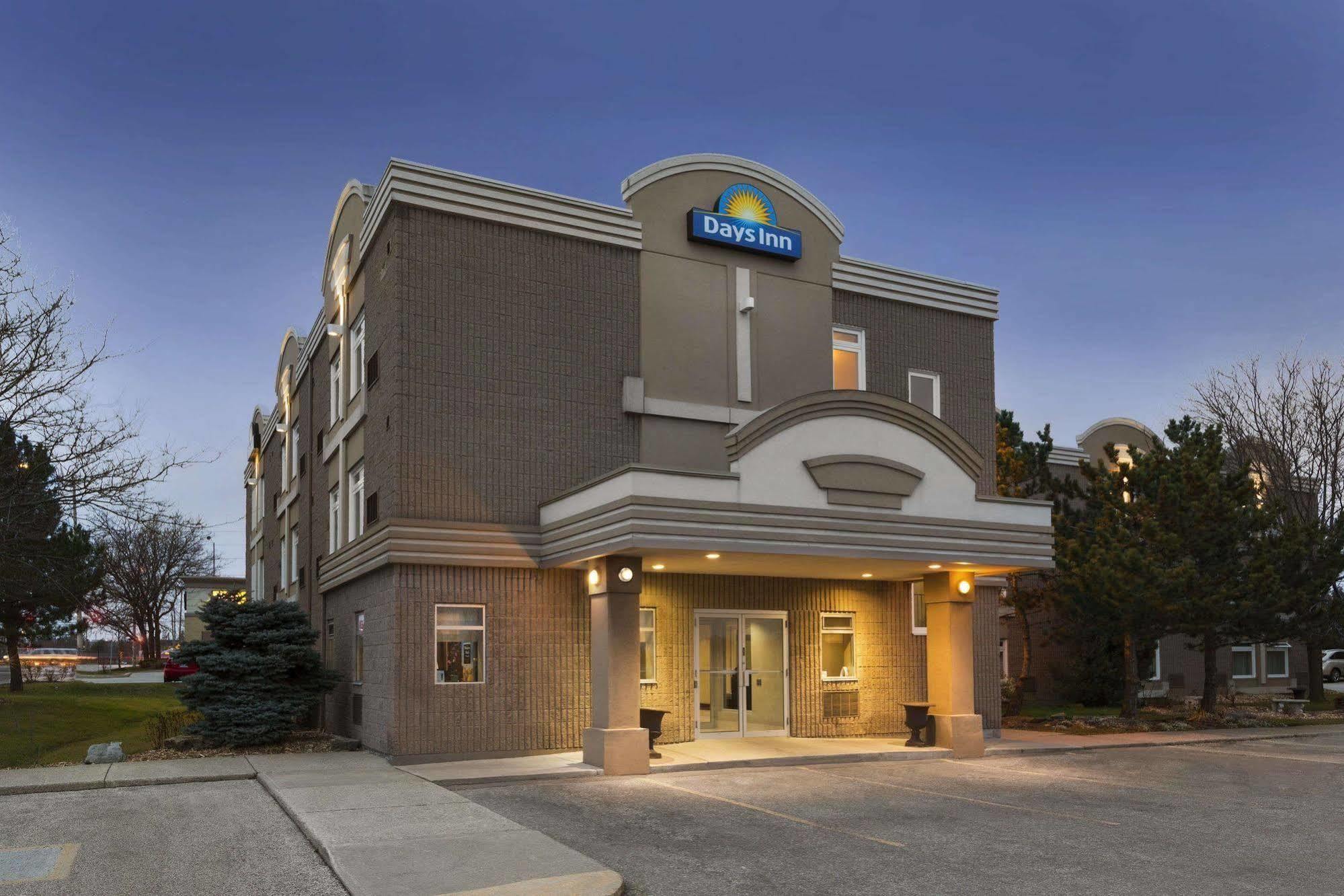 Days Inn By Wyndham Toronto West Mississauga Exteriér fotografie